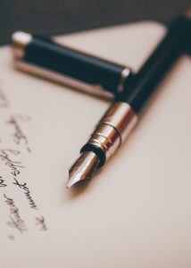 stylo-claire-legier-avocat-1